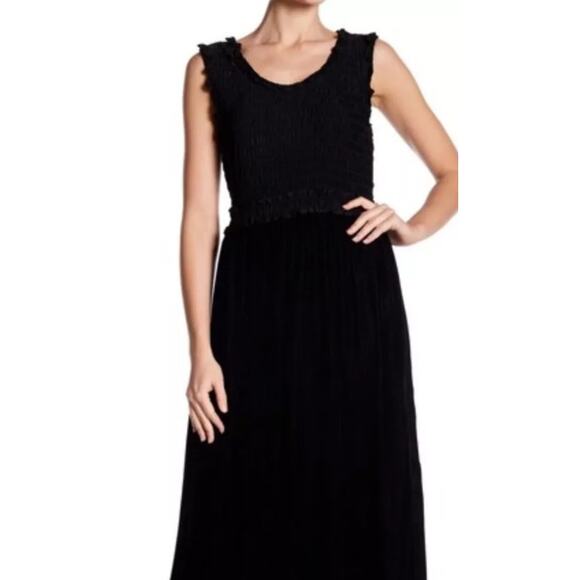 MAX STUDIO Women's Velvet Smocked Maxi Dress Medium Black Sleeveless NWT - Picture 2 of 12